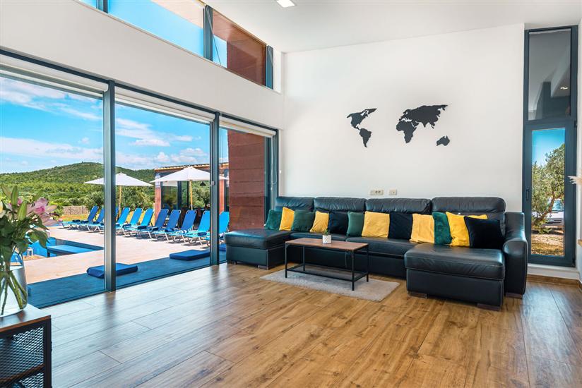 House K1, for 12 persons