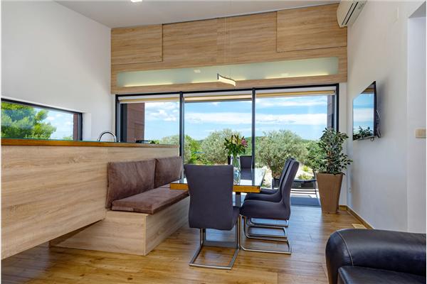 House K1, for 12 persons