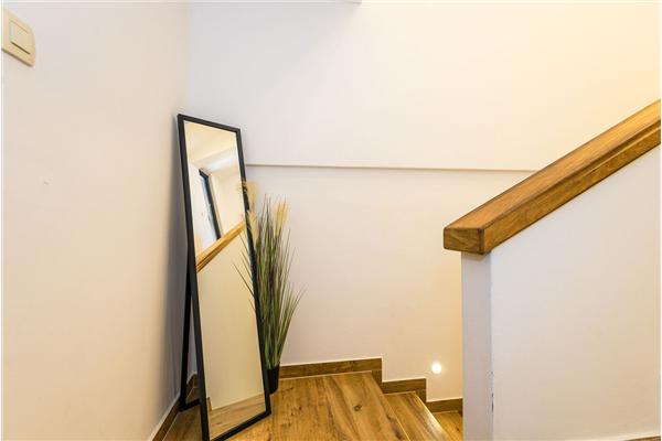 House K1, for 12 persons