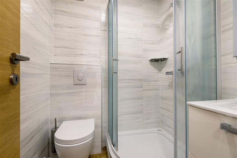 House K1, for 12 persons