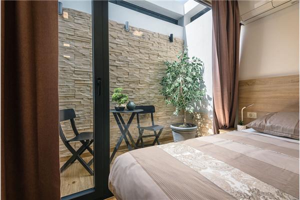 House K1, for 12 persons