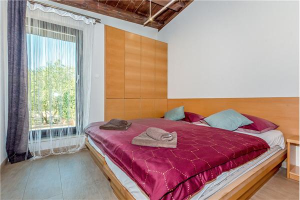 House K1, for 12 persons