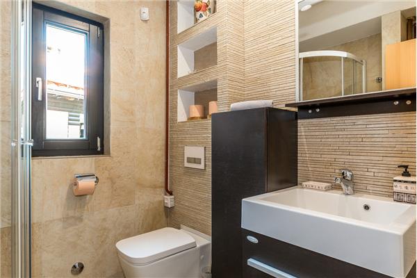 House K1, for 12 persons