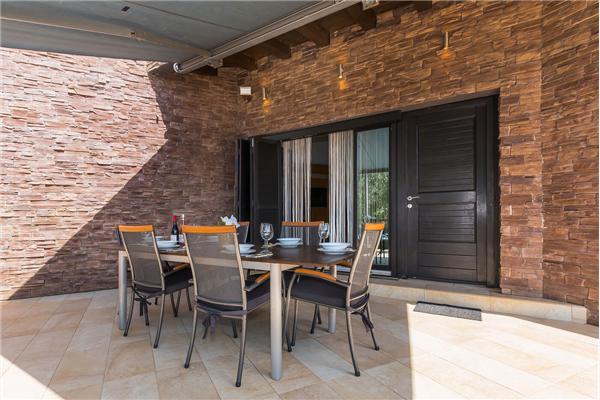 House K1, for 12 persons