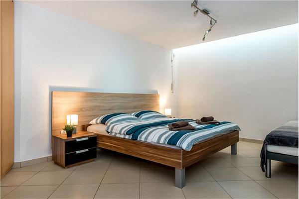 House K1, for 12 persons