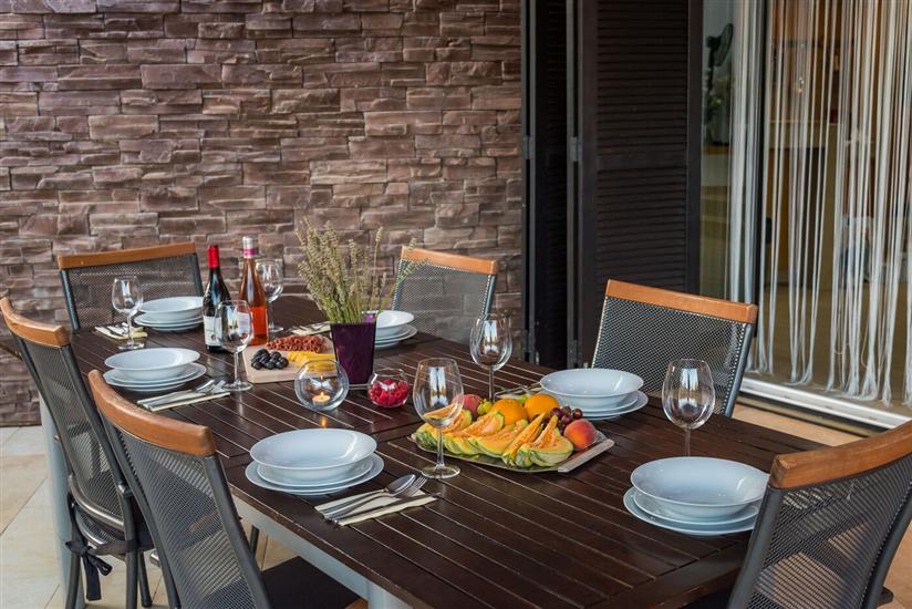 House K1, for 12 persons