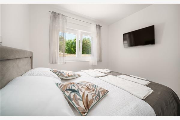 Apartment A1, for 6 persons