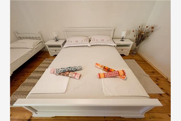 Apartment A1, for 5 persons