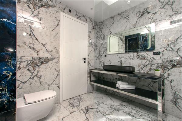 House K1, for 20 persons