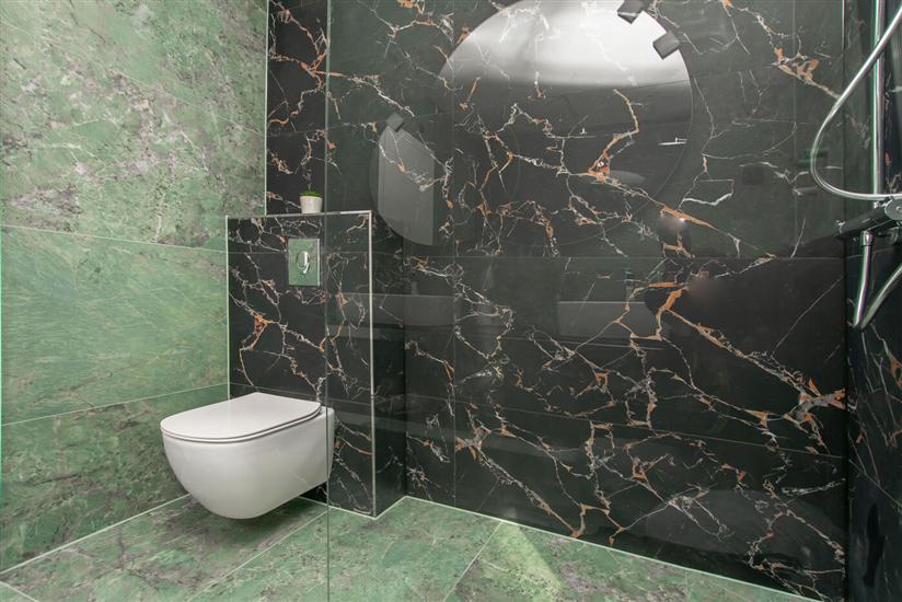 House K1, for 20 persons