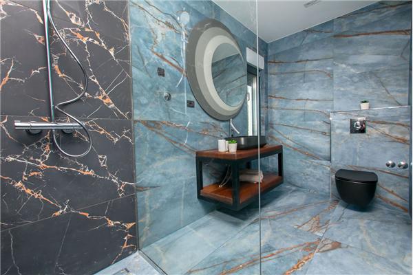 House K1, for 20 persons