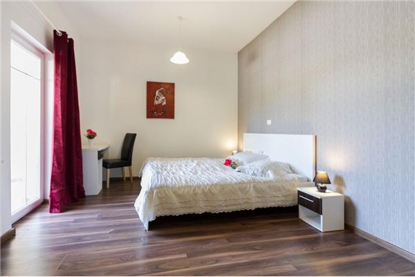 House K1, for 22 persons