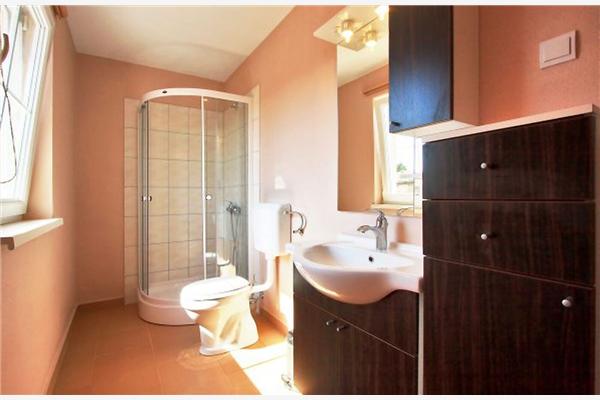 House K1, for 22 persons