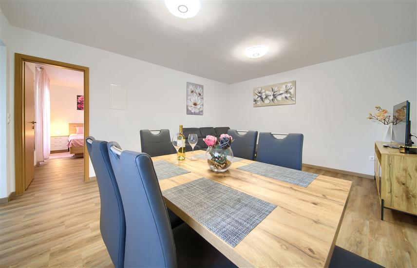 Apartment A2, for 4 persons