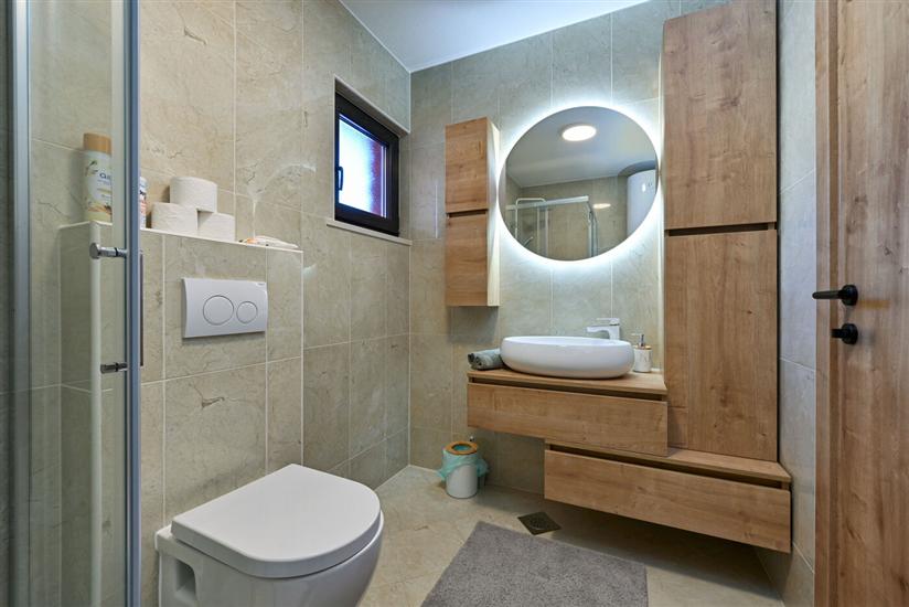 Apartment A1, for 5 persons