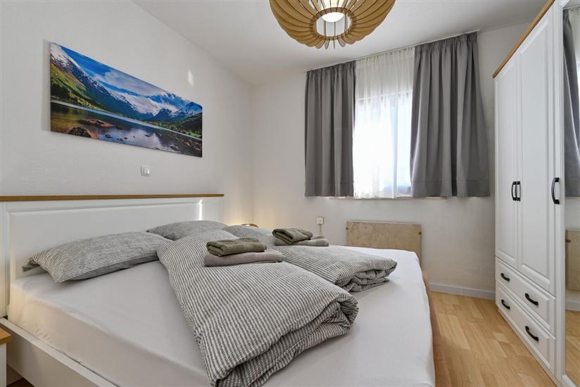 Apartment A2, for 5 persons