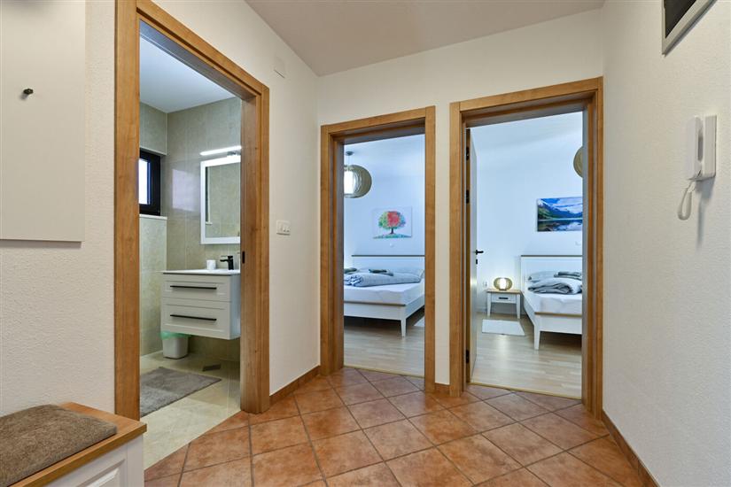 Apartment A2, for 5 persons