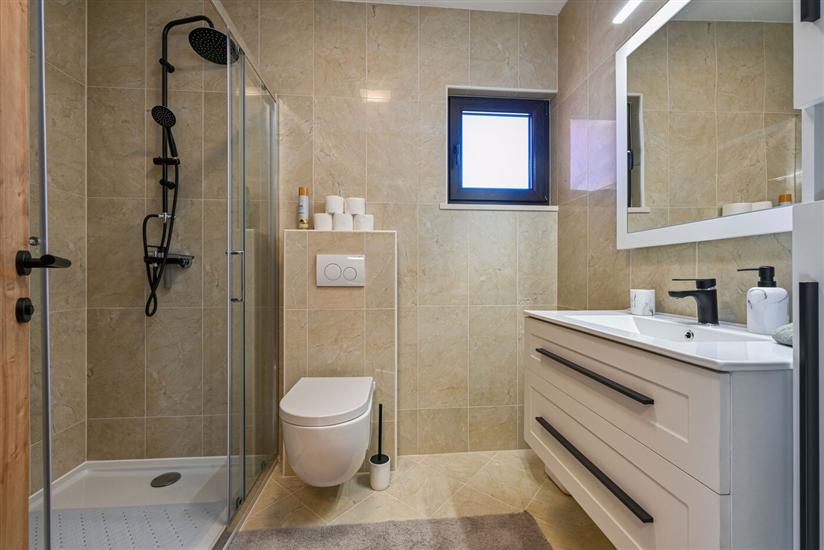 Apartment A2, for 5 persons