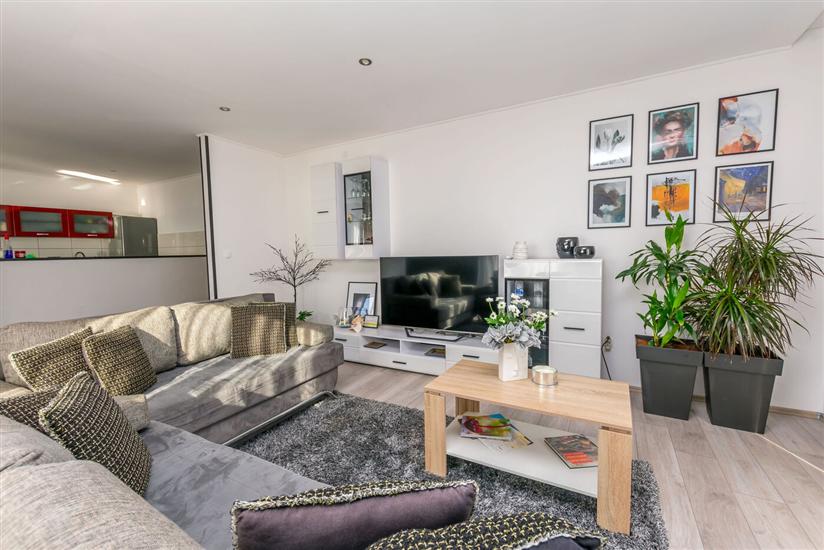 Apartment A2, for 6 persons