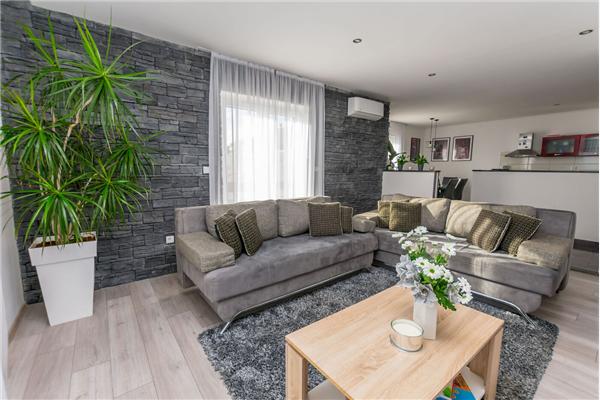 Apartment A2, for 6 persons