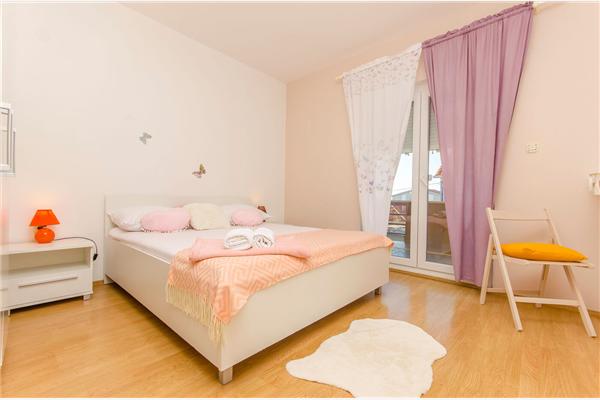 Apartment A1, for 6 persons
