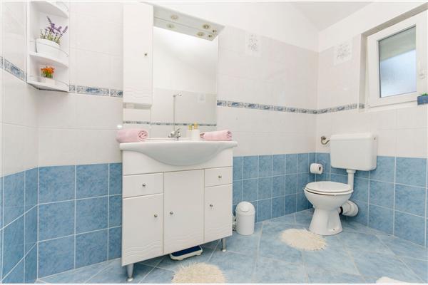 Apartment A1, for 6 persons