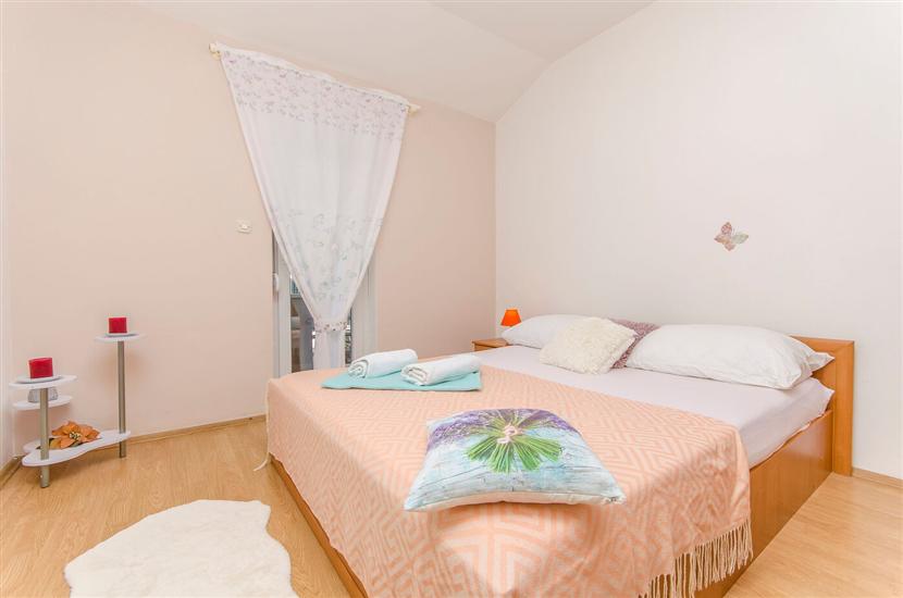 Apartment A1, for 6 persons