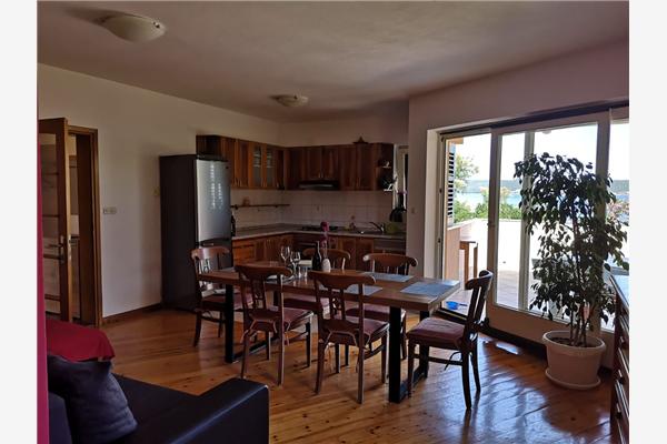 Apartment A2, for 5 persons