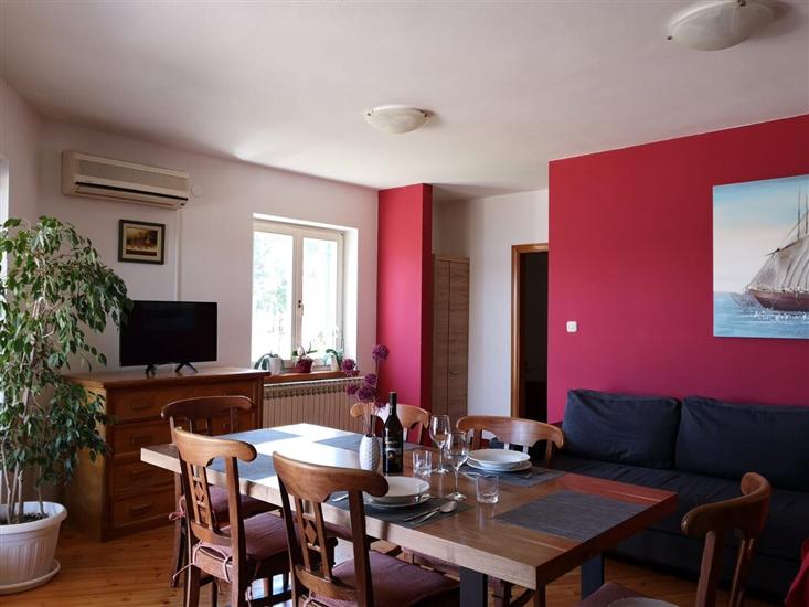 Apartment A2, for 5 persons