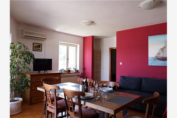 Apartment A2, for 5 persons
