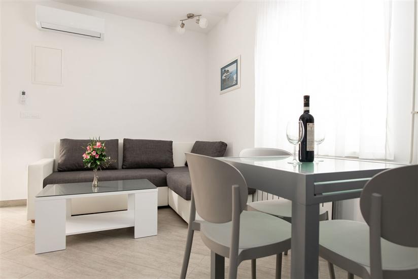 Apartment A1, for 3 persons