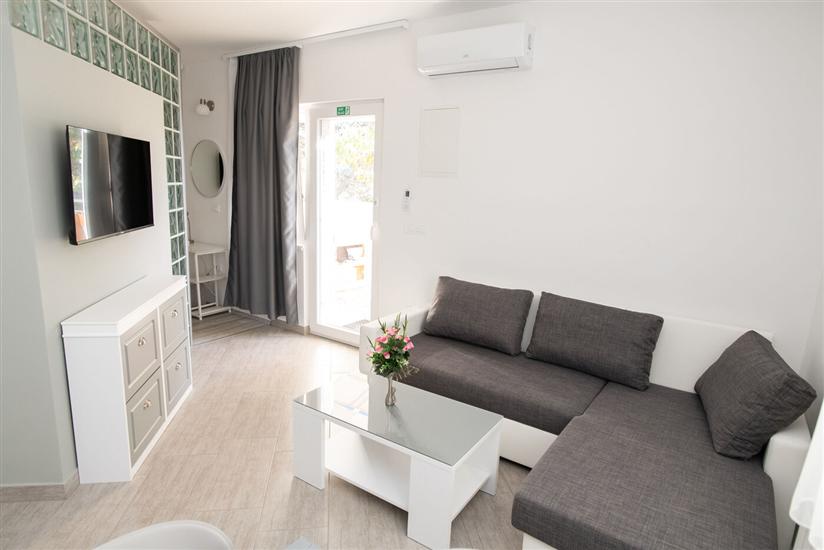 Apartment A1, for 3 persons