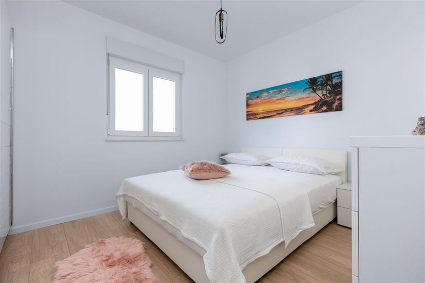 House K1, for 10 persons