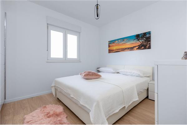 House K1, for 10 persons