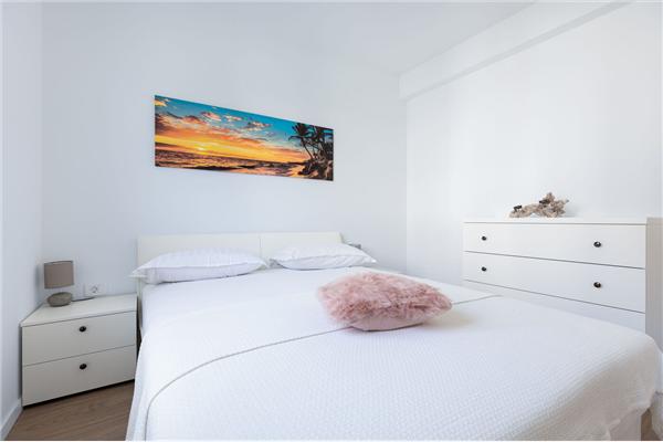 House K1, for 10 persons