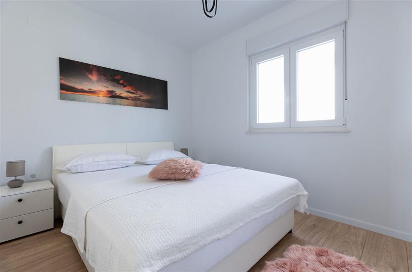 House K1, for 10 persons