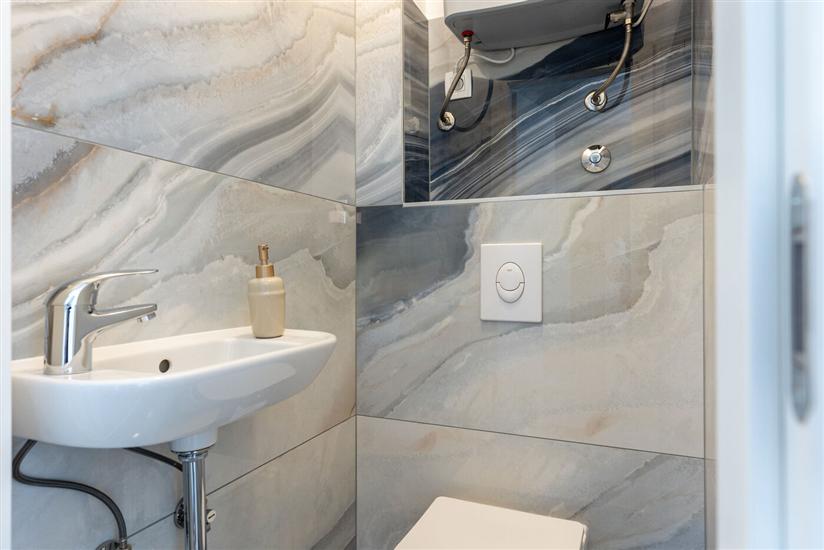 House K1, for 10 persons