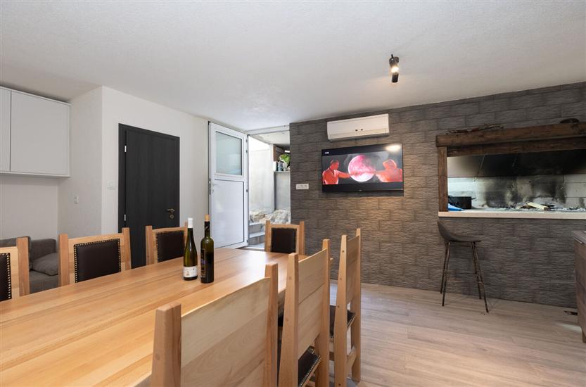 House K1, for 10 persons