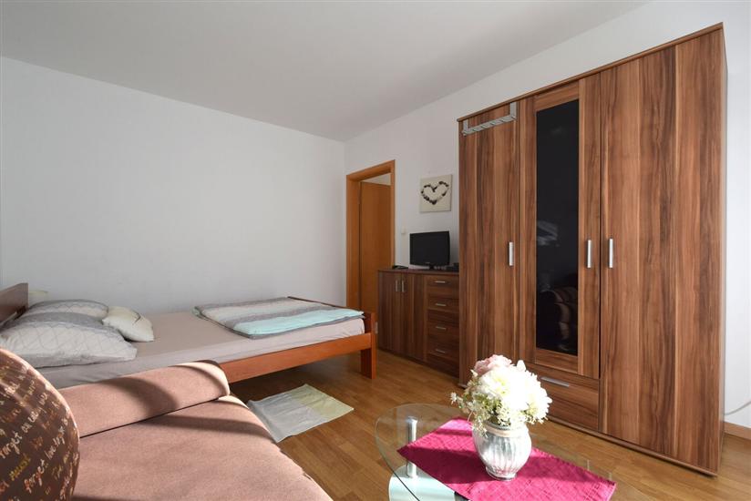Apartment A2, for 4 persons