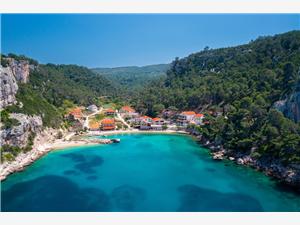 Appartements Serzane Zastrazisce - île de Hvar, Superficie 40,00 m2, Distance (vol d'oiseau) jusque la mer 30 m