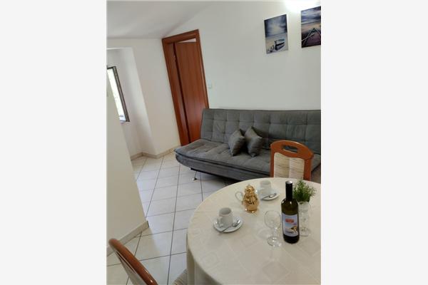 Apartment A4, for 3 persons