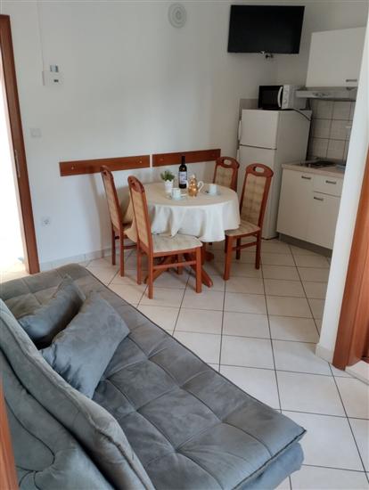 Apartment A4, for 3 persons