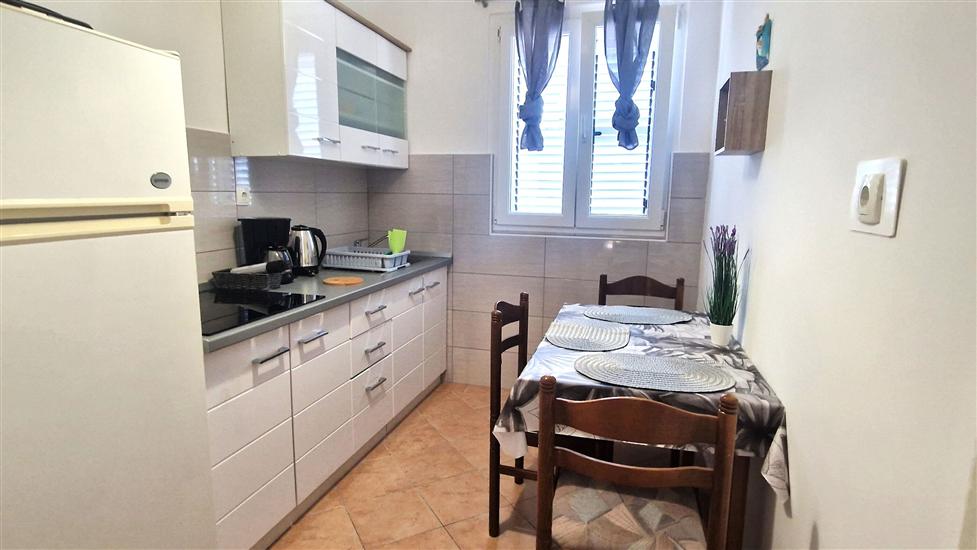 Apartment A2, for 3 persons