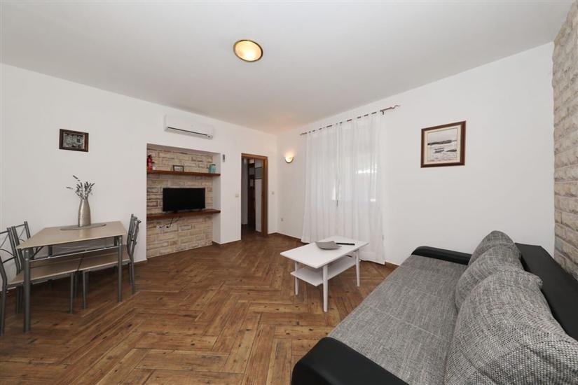 House K1, for 8 persons