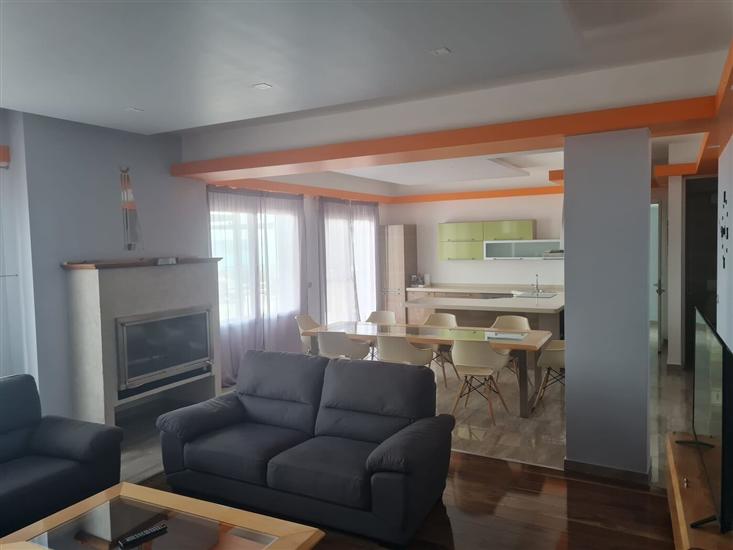 House K1, for 16 persons