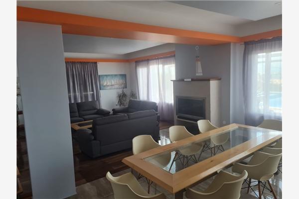 House K1, for 16 persons