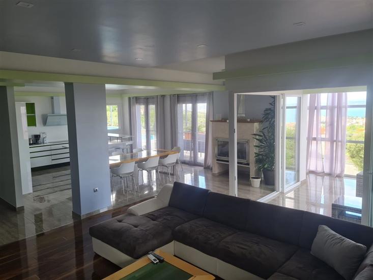 House K1, for 16 persons