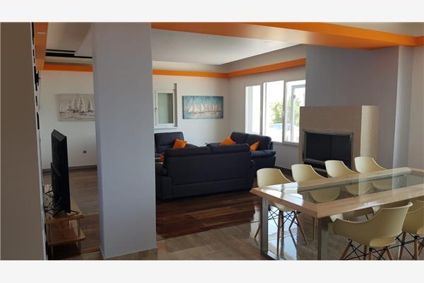 House K1, for 16 persons