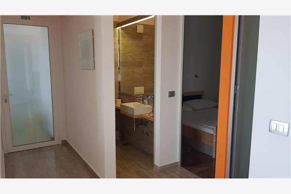 House K1, for 16 persons