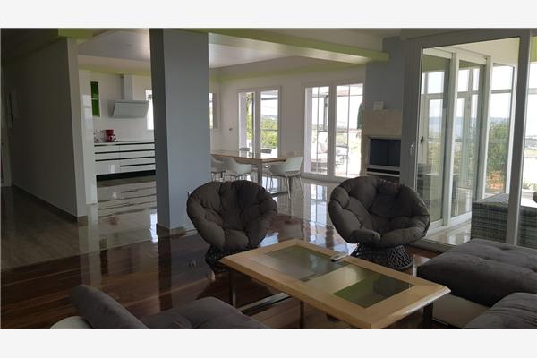 House K1, for 16 persons